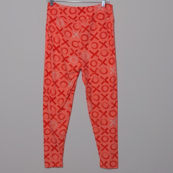 LuLaRoe Leggings in Valentine's Day (XOXO) Print – Tall & Curvy – GUC - Picture 4 of 8